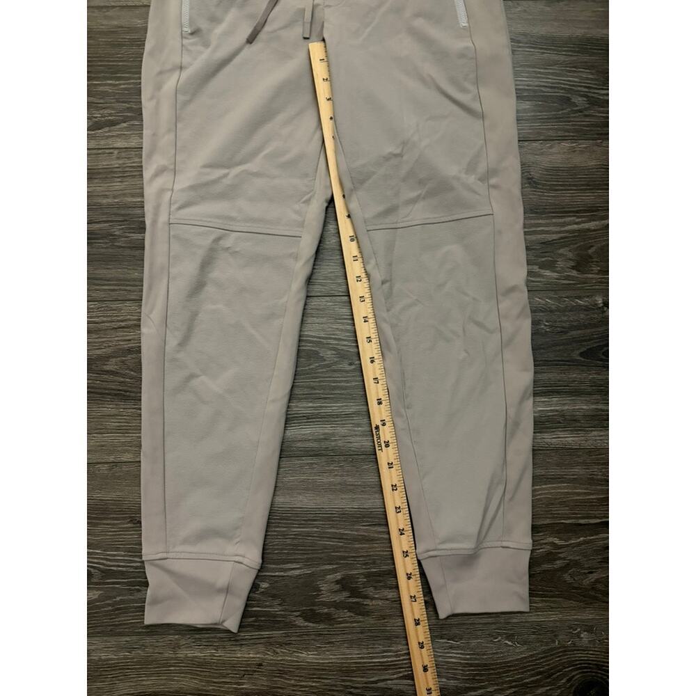Athleta Headlands Hybrid Trek Mid Rise Jogger Beige size 4 - Picture 2 of 7